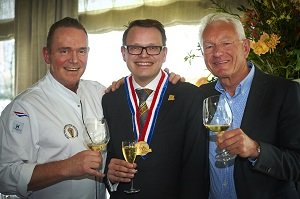 Remon van de Kerkhof geïnaugureerd als SVH Wijnmeester