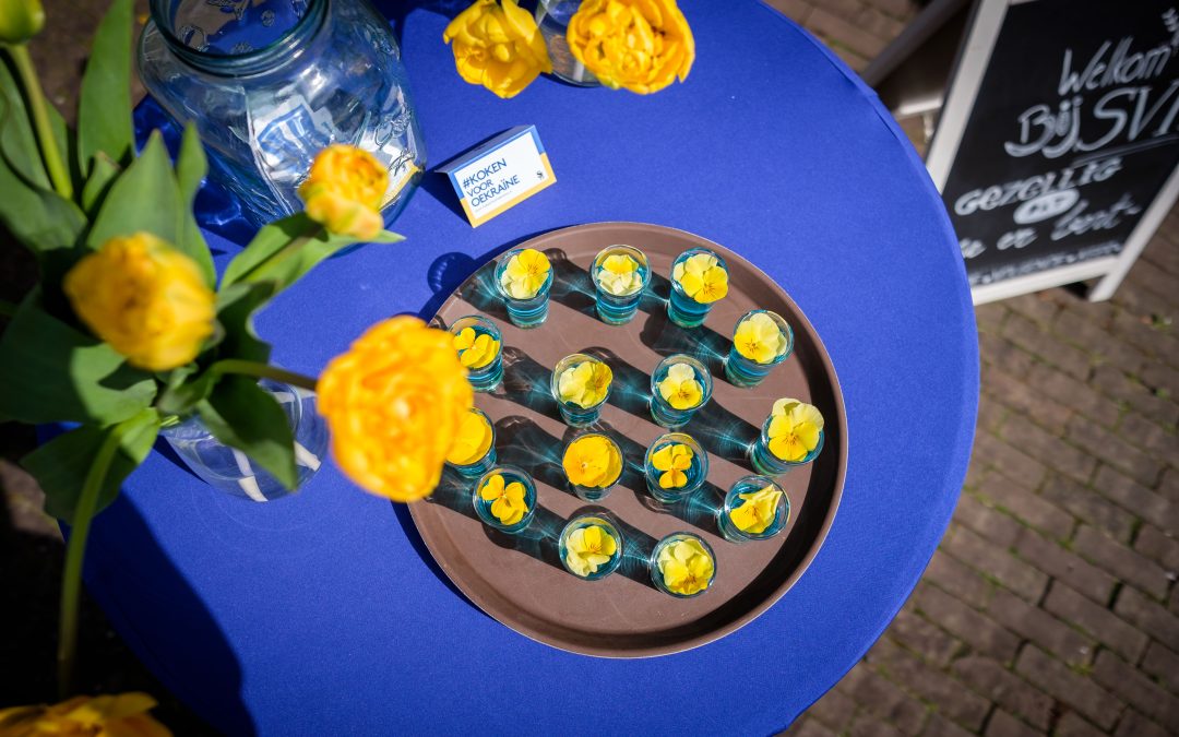 SVH en horecaopleidingen doneren met Koken voor Oekraïne ruim 11.000 euro aan Giro555