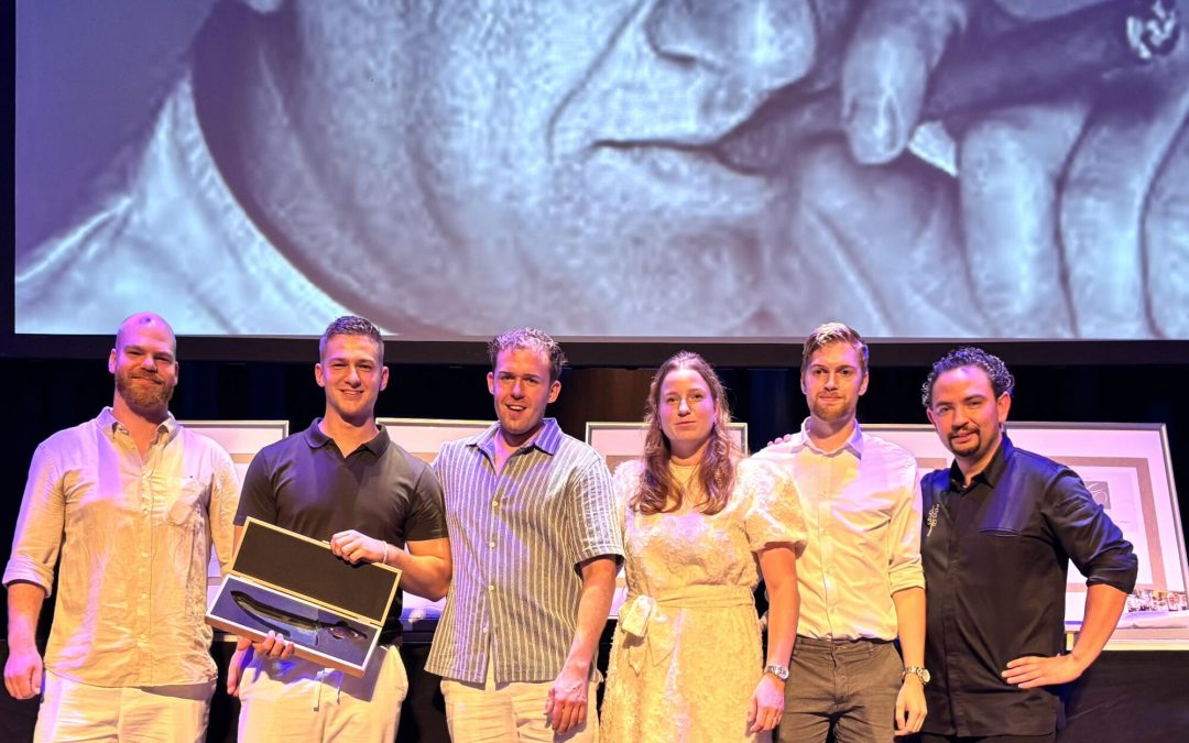 Feestvreugde en eerbetoon tijdens diploma-uitreiking Cas Spijkers Academie